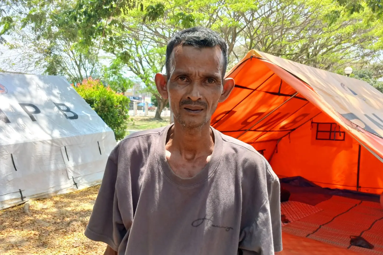 marzuki korban banjir bireuen tenda darurat